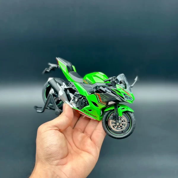 ماکت موتور Kawasaki zx4r سبز